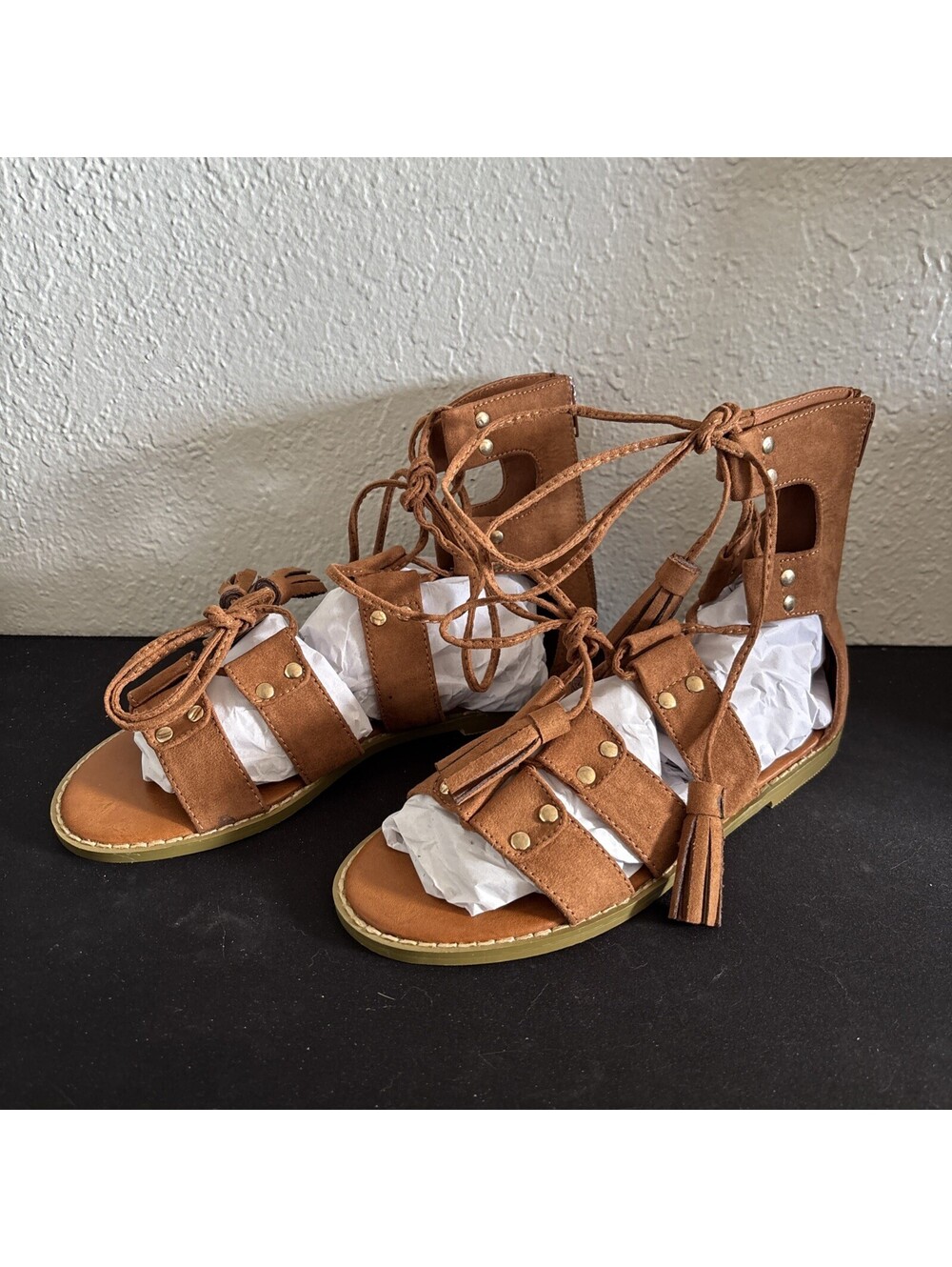 Missguided Tan Lace Up Gladiator Flat Sandals Tassel Size 7